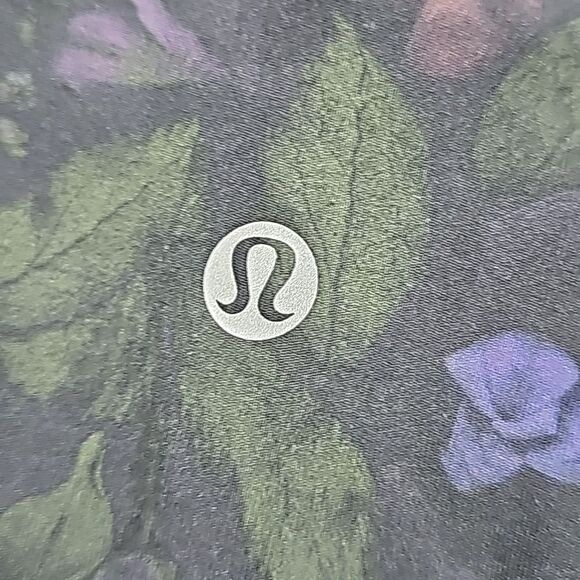 Lululemon Athletica Black Multi Frozen Flourish Train Times Crop Leggings Size 8 - Picture 7 of 10